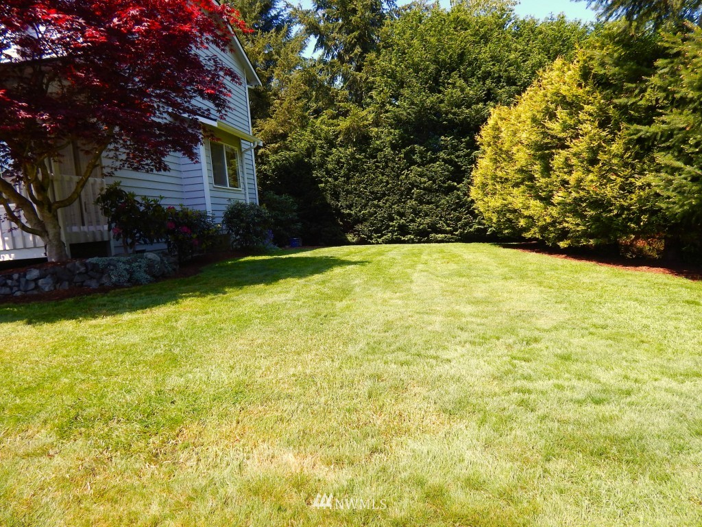 33 199th Street Southeast Bothell, WA 98012 - Photo 2 of 23