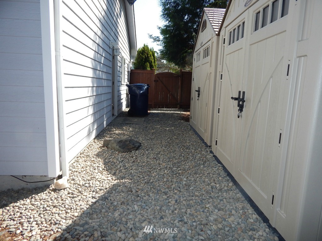 33 199th Street Southeast Bothell, WA 98012 - Photo 14 of 23