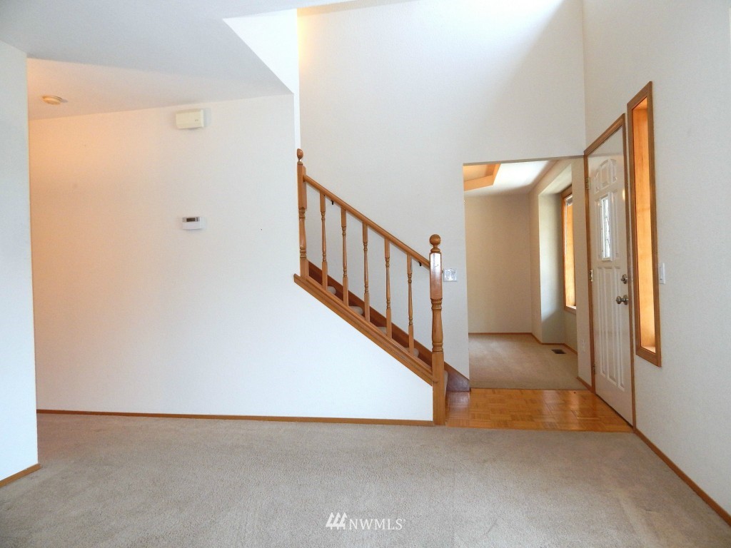 33 199th Street Southeast Bothell, WA 98012 - Photo 4 of 23