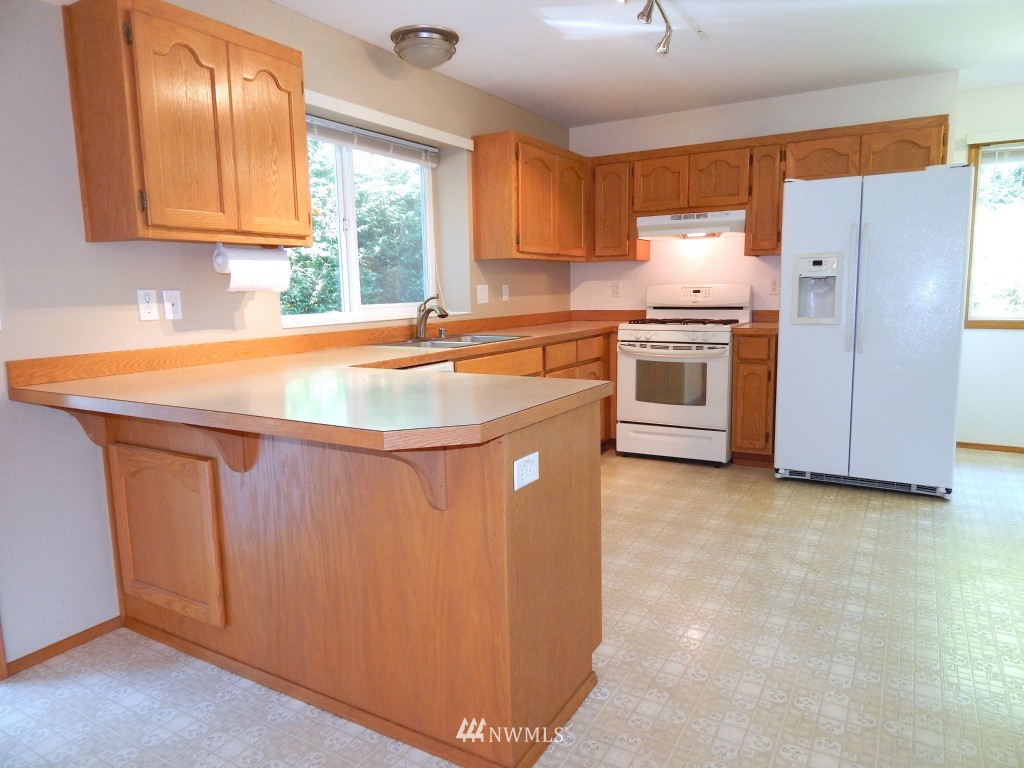33 199th Street Southeast Bothell, WA 98012 - Photo 7 of 23