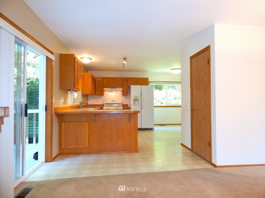 33 199th Street Southeast Bothell, WA 98012 - Photo 8 of 23