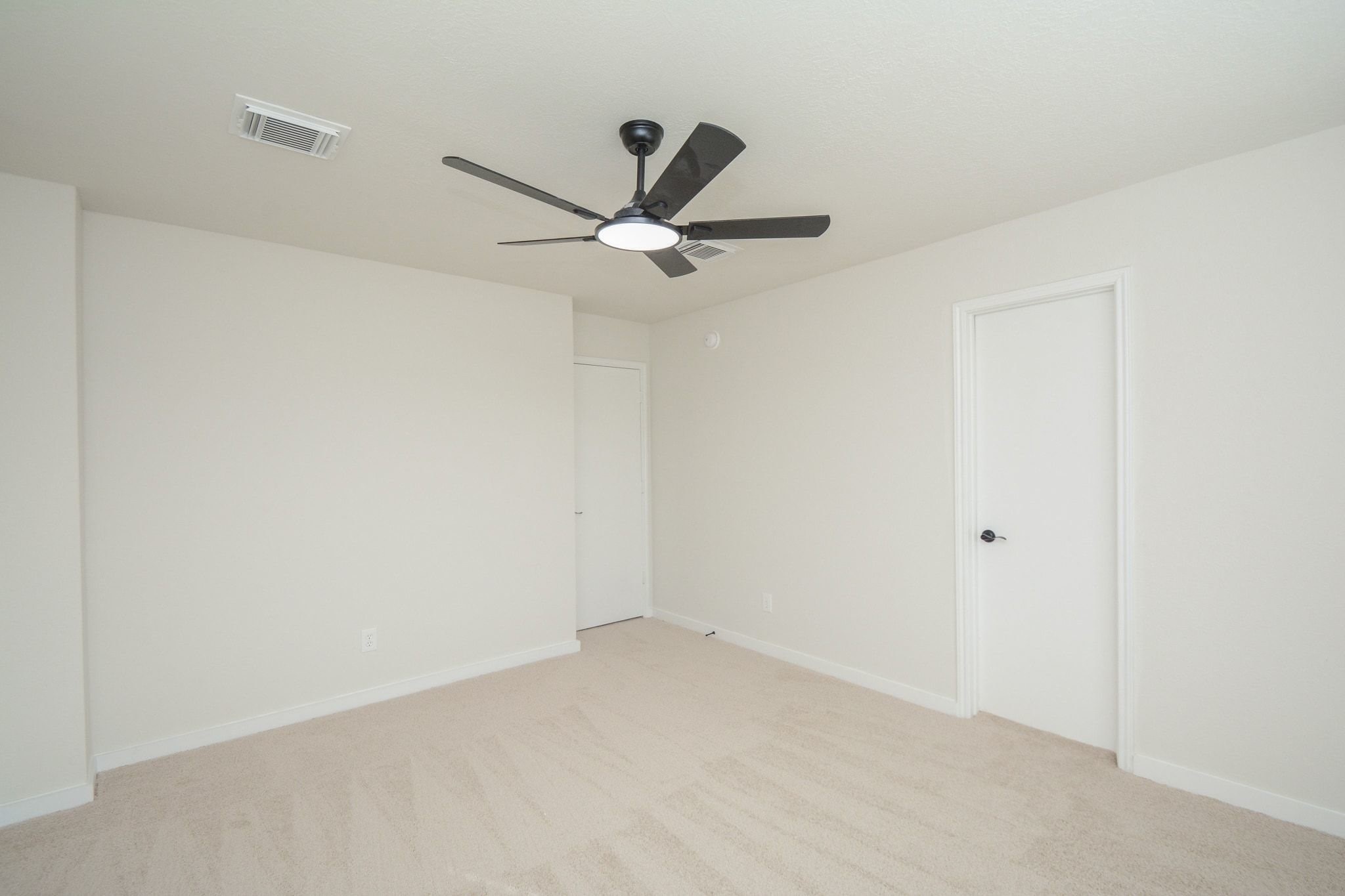 4903 South Lazy Ridge Drive Houston, TX 77053 - Photo 16 of 29 a view of an empty room