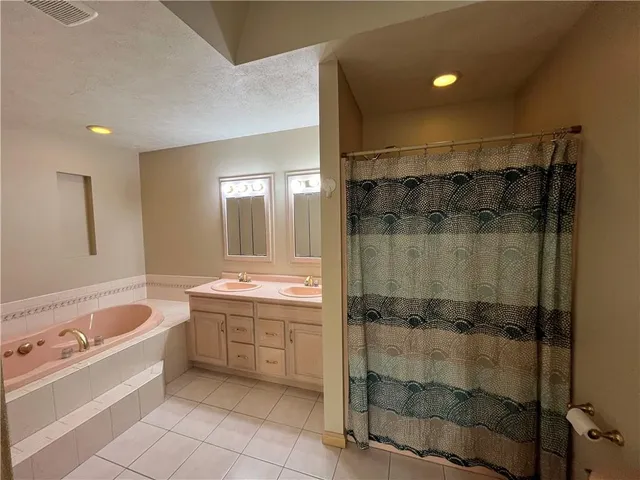 $399,900 | 506 Princess Drive, Elizabeth, PA 15037