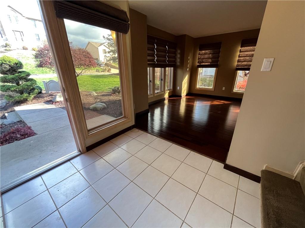 506 Princess Drive Elizabeth, PA 15037 - Photo 5 of 46 a view of an entryway