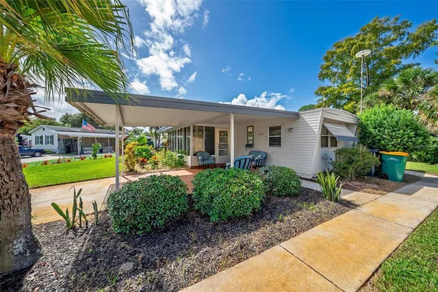 $169,900 | 2718 Vindale Road, Tavares, FL 32778