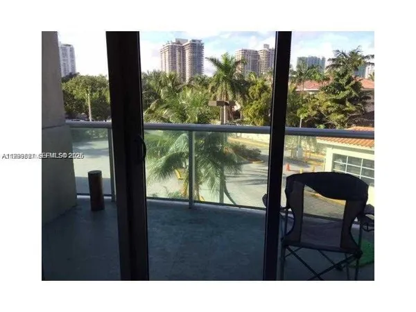 $1,850 | 19370 Collins Avenue, Unit 224, Sunny Isles Beach, FL 33160