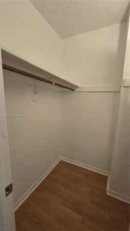 $1,850 | 19370 Collins Avenue, Unit 224, Sunny Isles Beach, FL 33160