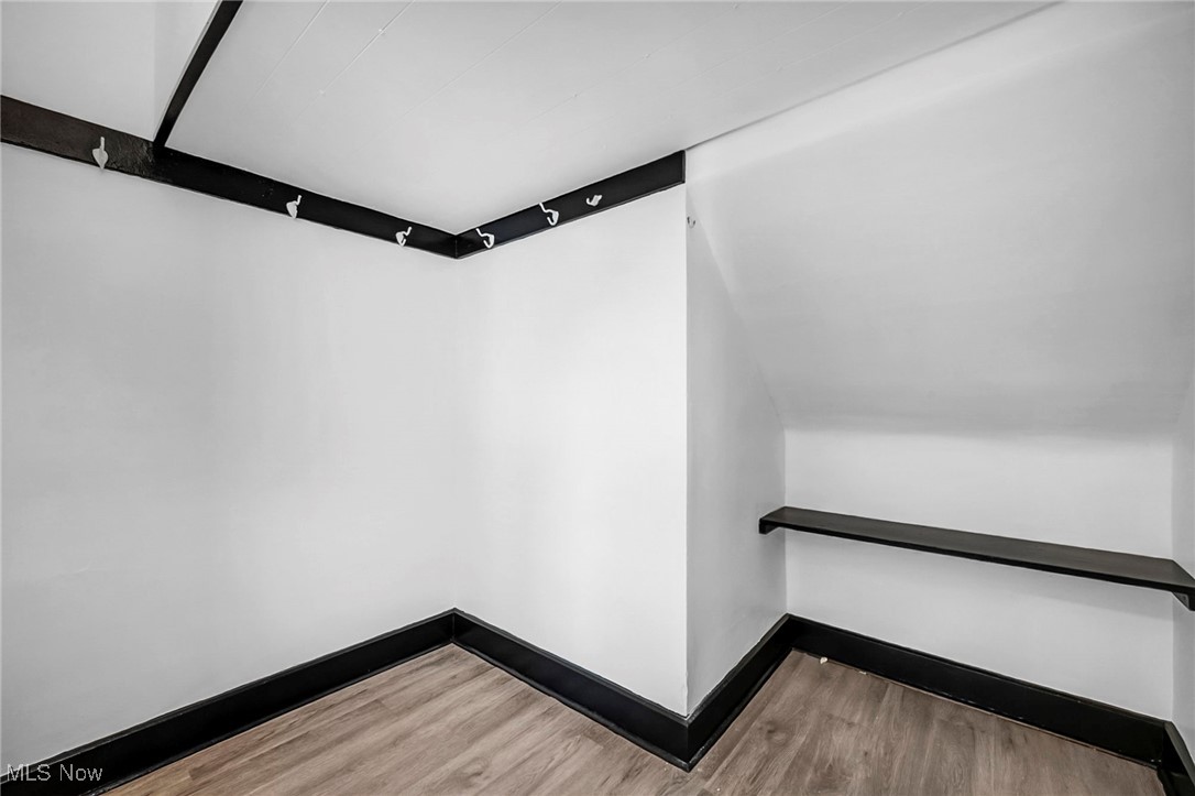 1854 Grantham Road Cleveland, OH 44112 - Photo 35 of 47 Gallery Image 35