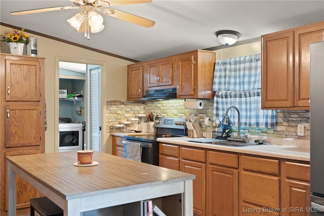 985 East Brown Road Pekin, IN 47165 - Photo 13 of 41 Gallery Image 13