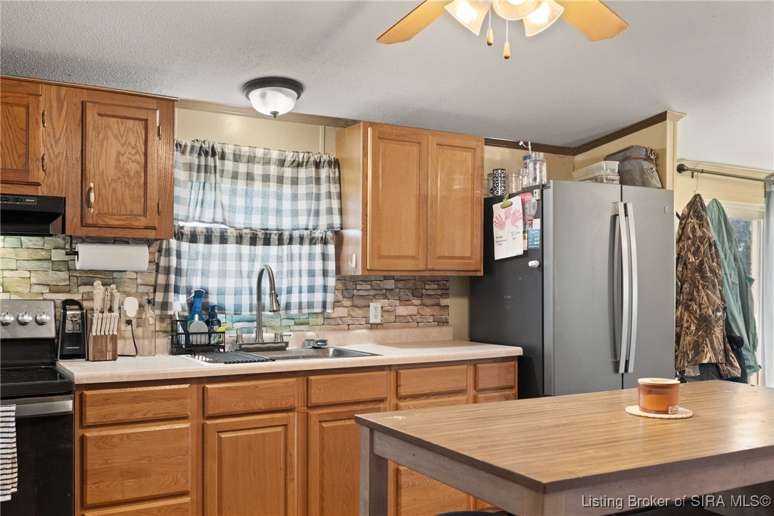 985 East Brown Road Pekin, IN 47165 - Photo 17 of 41 Gallery Image 17