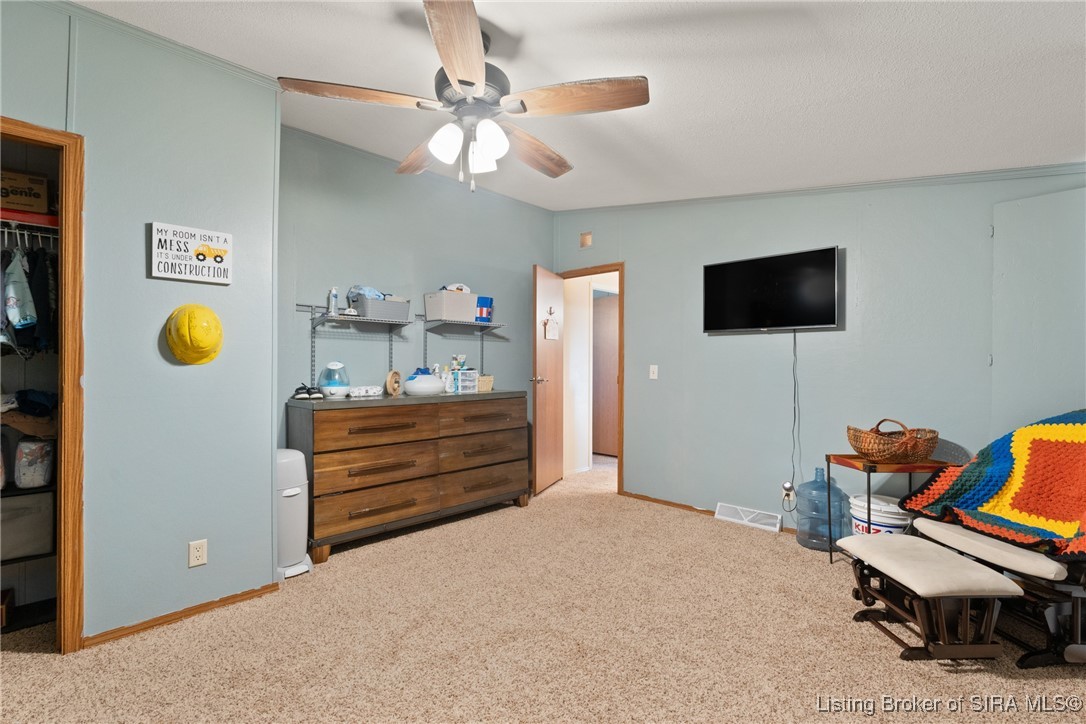 985 East Brown Road Pekin, IN 47165 - Photo 26 of 41 Gallery Image 26