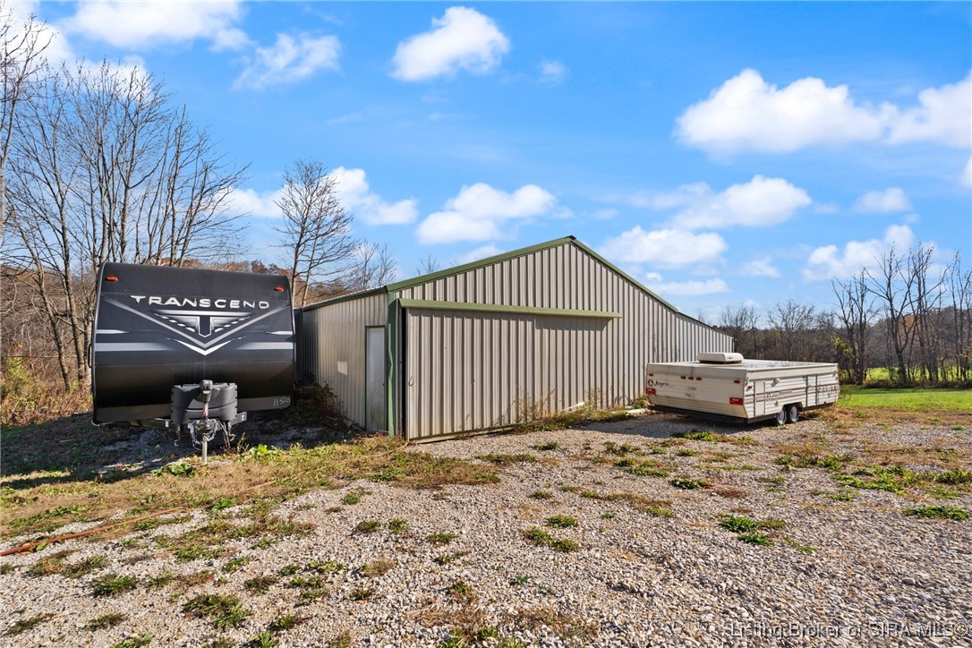 985 East Brown Road Pekin, IN 47165 - Photo 34 of 41 Gallery Image 34