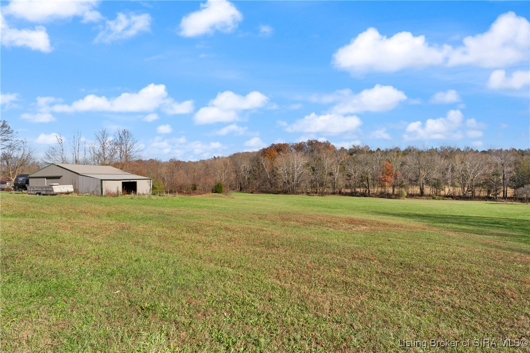 985 East Brown Road Pekin, IN 47165 - Photo 4 of 41 Gallery Image 4