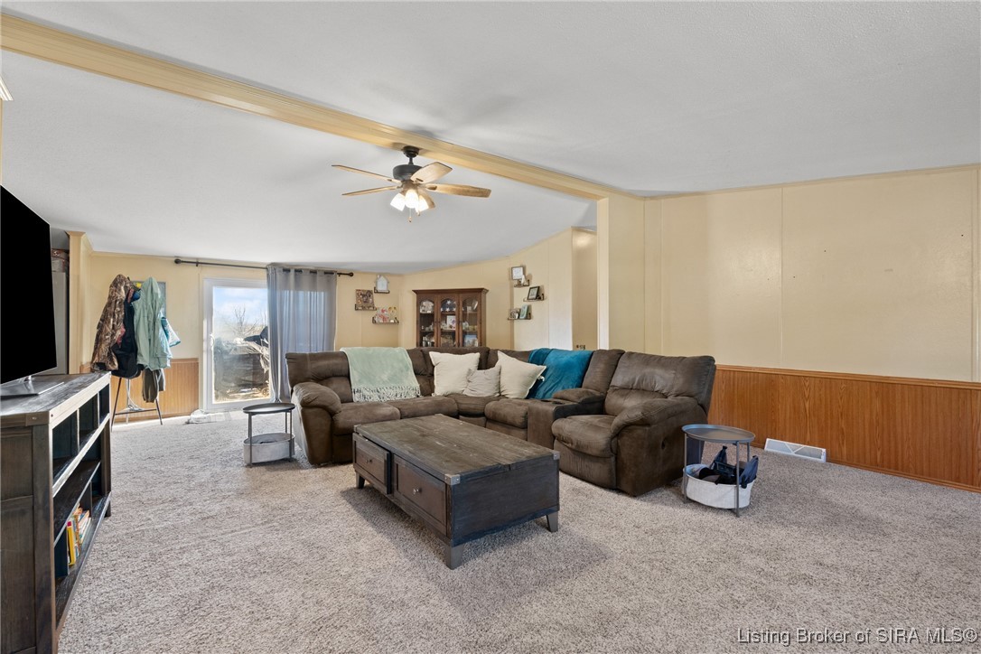 985 East Brown Road Pekin, IN 47165 - Photo 6 of 41 Gallery Image 6