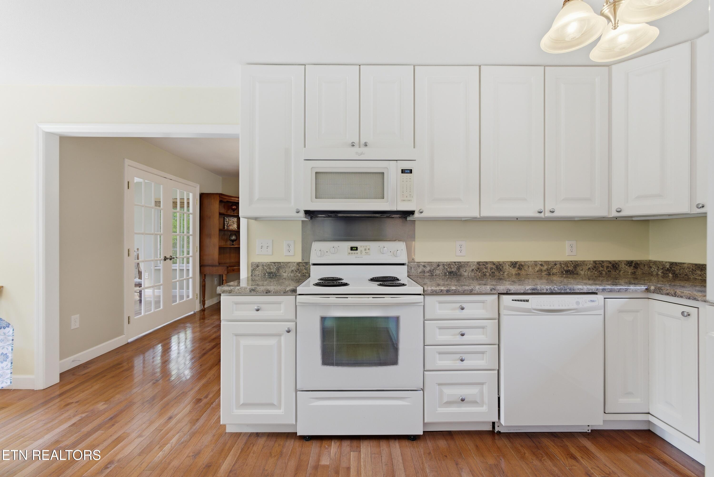 240 Long Road Kingston, TN 37763 - Photo 6 of 24 Kitchen