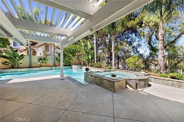 $1,680,000 | 27861 Via Roma, Mission Viejo, CA 92692