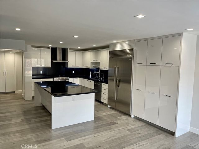 $4,495 | 23401 Park Sorrento, Unit 13, Calabasas, CA 91302