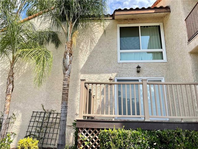 $4,495 | 23401 Park Sorrento, Unit 13, Calabasas, CA 91302