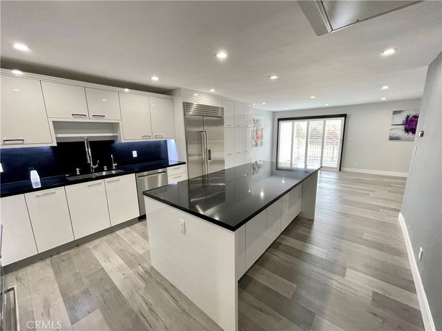 $4,495 | 23401 Park Sorrento, Unit 13, Calabasas, CA 91302