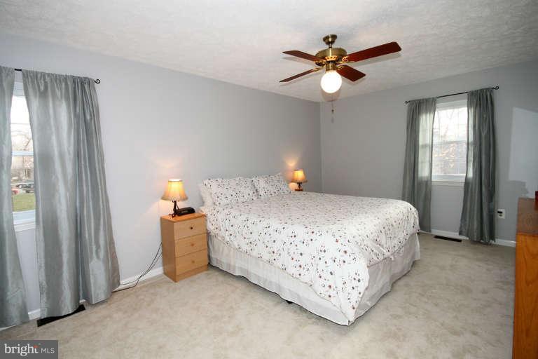 9216 Beachway Lane Springfield, VA 22153 - Photo 14 of 25 Bedroom (Master)