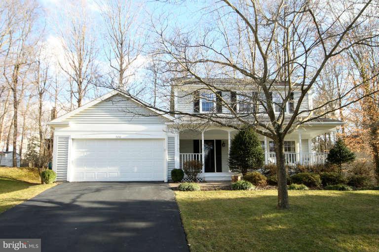 9216 Beachway Lane Springfield, VA 22153 - Photo 24 of 25 Exterior (Front)
