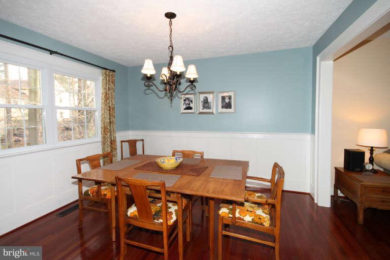 9216 Beachway Lane Springfield, VA 22153 - Photo 6 of 25 Dining Room