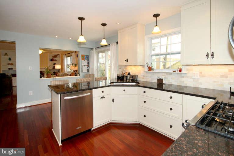 9216 Beachway Lane Springfield, VA 22153 - Photo 7 of 25 Kitchen