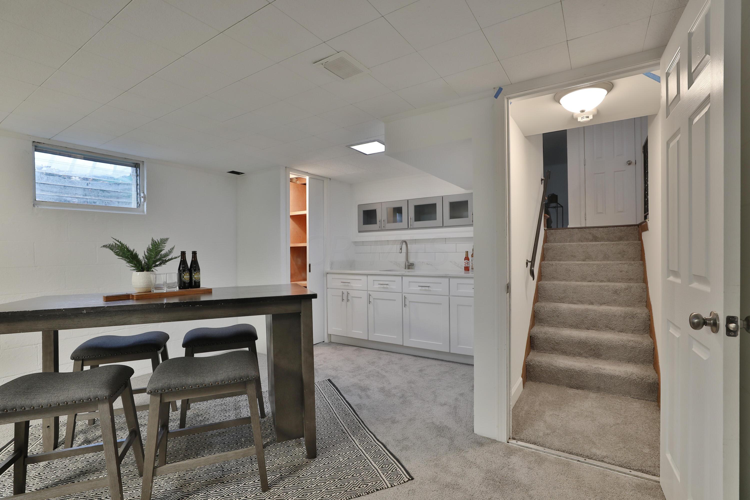 2217 Haverford Road Columbus, OH 43220 - Photo 36 of 50 2217-Haverford-30