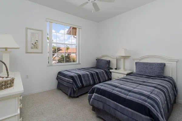 $315,000 | 3972 Bishopwood Court East, Unit 203, Naples, FL 34114
