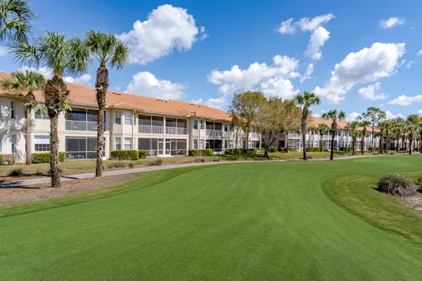 $315,000 | 3972 Bishopwood Court East, Unit 203, Naples, FL 34114