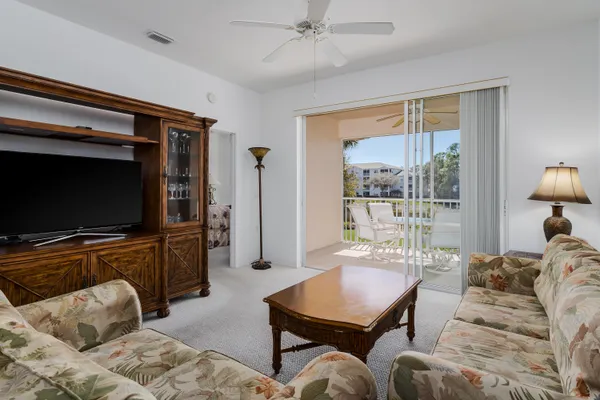 $315,000 | 3972 Bishopwood Court East, Unit 203, Naples, FL 34114