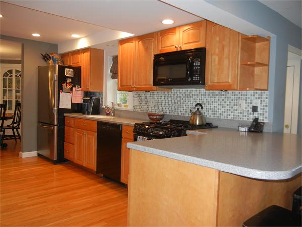 2 Oxbow Road Lynnfield, MA 01940 - Photo 6 of 25 Gallery Image 6