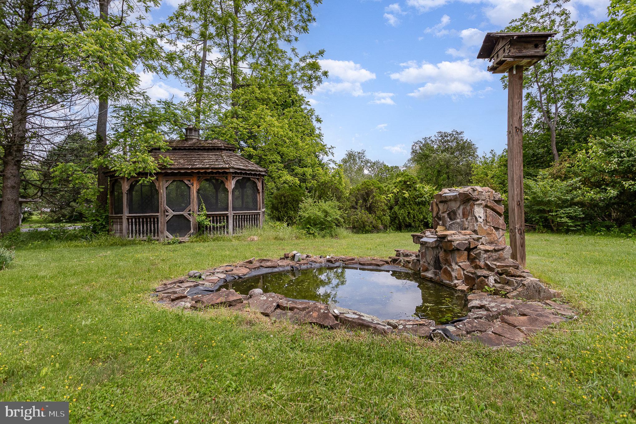 1554 Williams Grove Road Dillsburg, PA 17019 - Photo 41 of 75 front view of a house with a yard