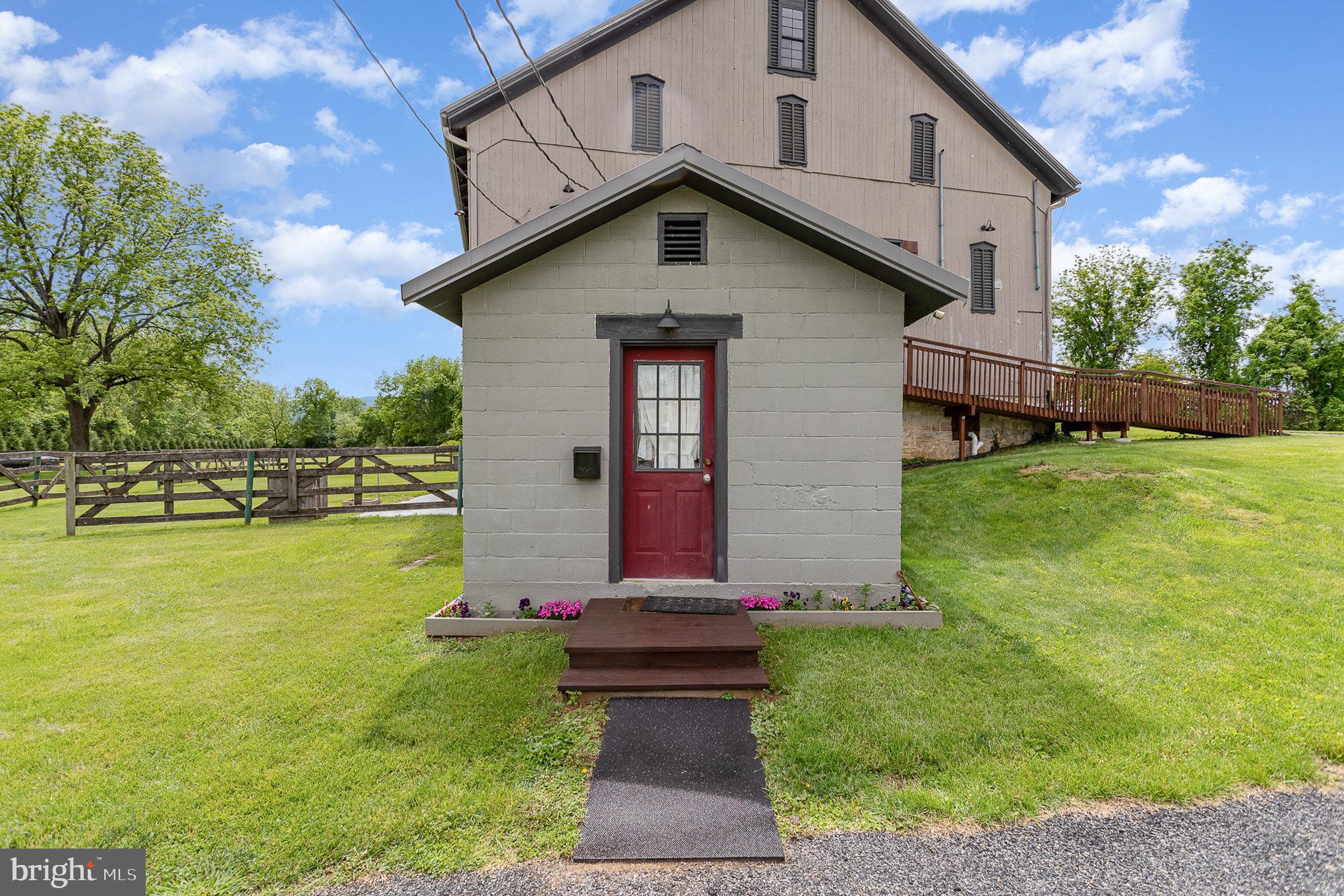 1554 Williams Grove Road Dillsburg, PA 17019 - Photo 70 of 75 a front view of a house with garden