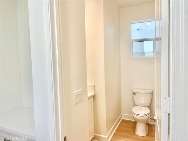 a bathroom with a toilet