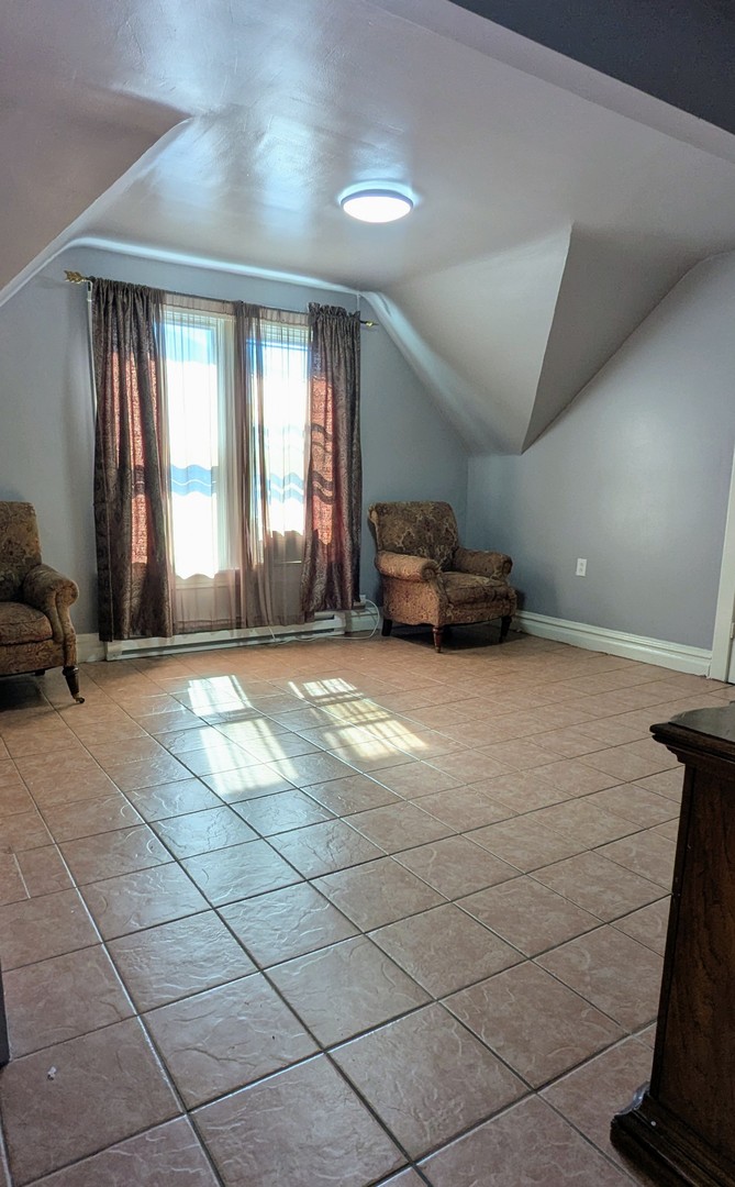 23 North Jackson Street Waukegan, IL 60085 - Photo 9 of 26