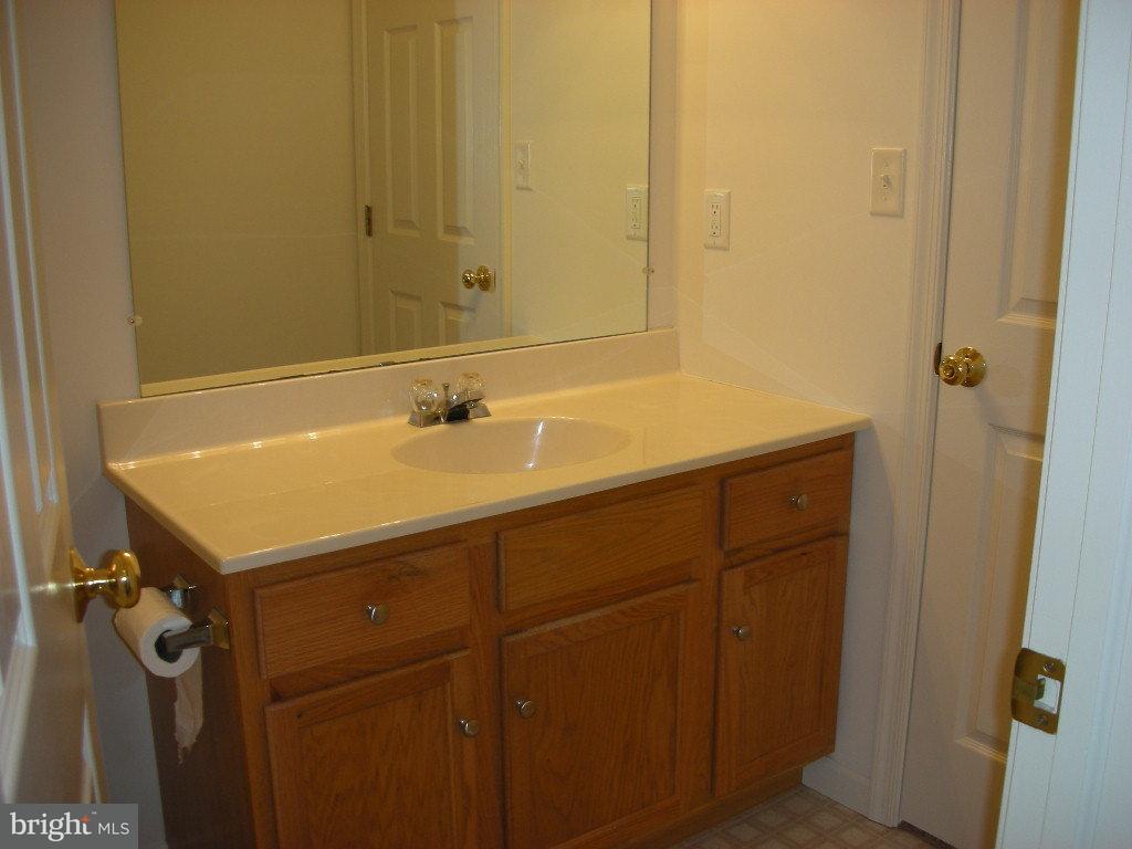 37 Sandstone Court Lititz, PA 17543 - Photo 6 of 12