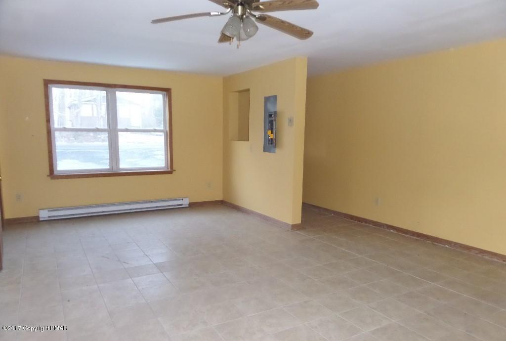 163 Sunset Road East Stroudsburg, PA 18302 - Photo 6 of 11 SAM_9309