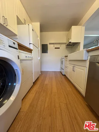 $3,750 | 748 East Kensington Road, Los Angeles, CA 90026