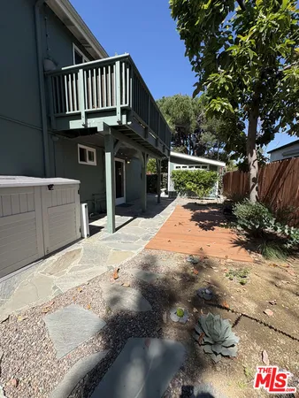 $3,750 | 748 East Kensington Road, Los Angeles, CA 90026