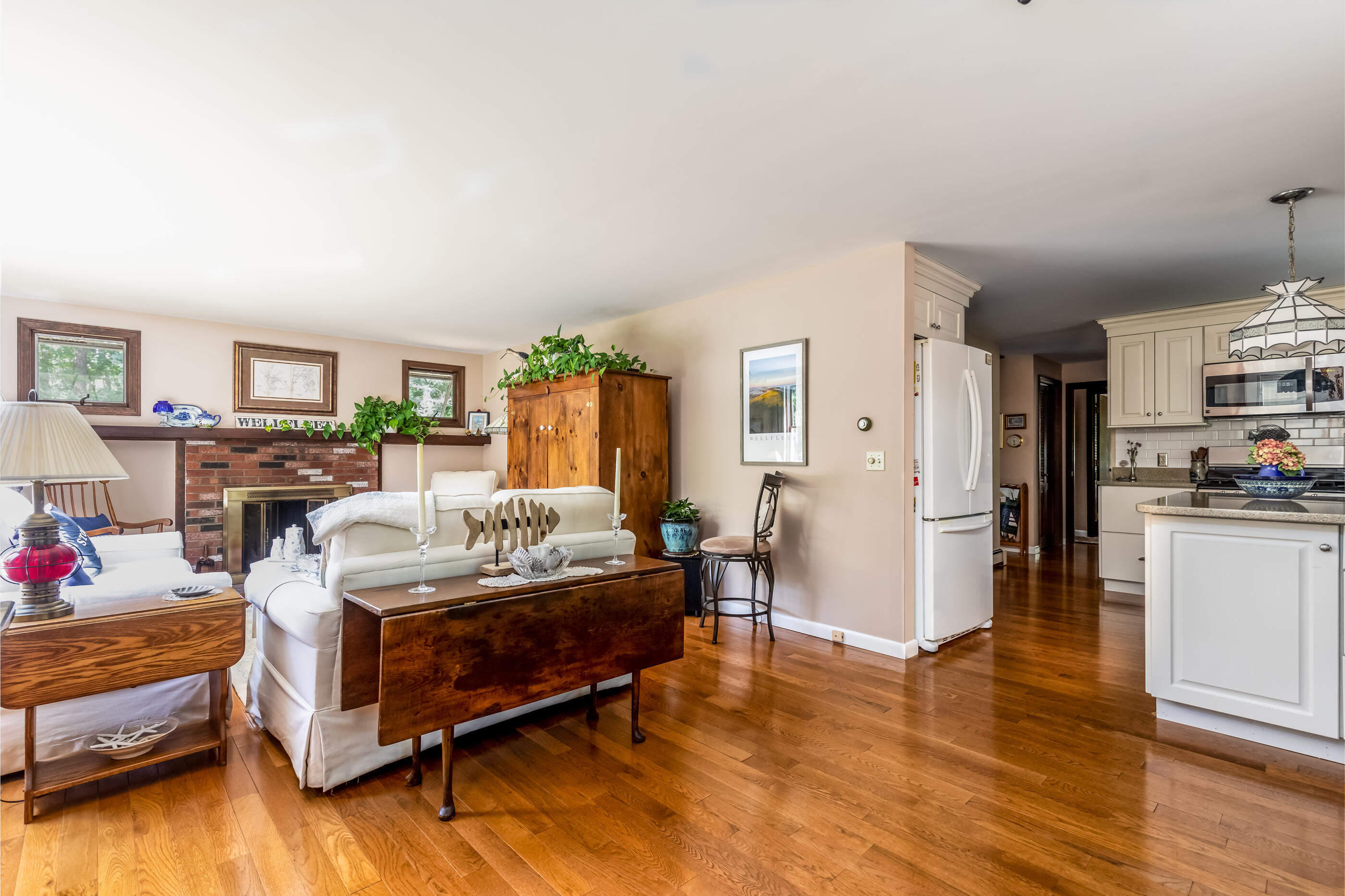 130 Pilgrim Spring Road Wellfleet, MA 02667 - Photo 15 of 39 26