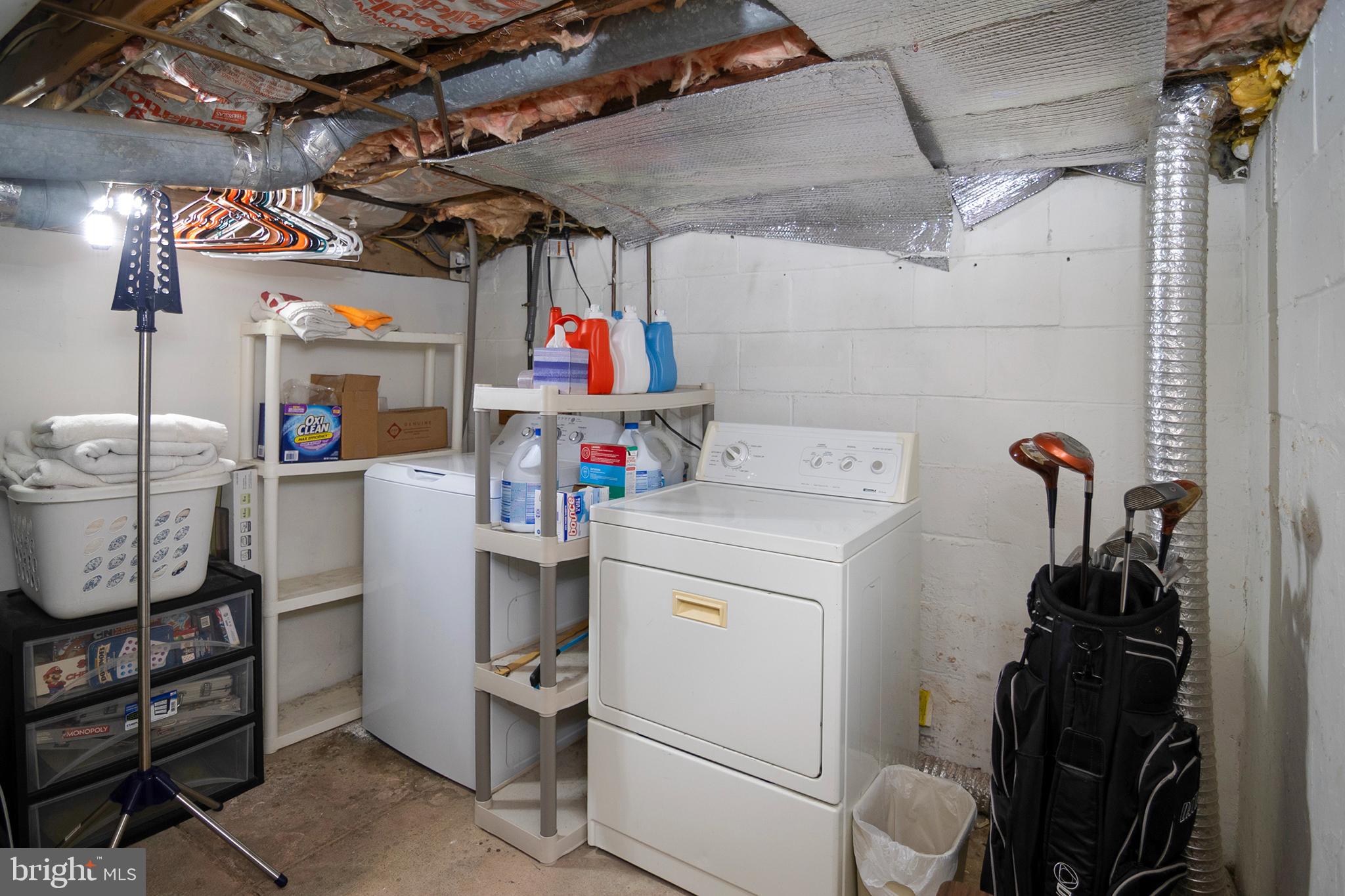 211 Chestnut Street Glendora, NJ 08029 - Photo 26 of 34 a utility room with dryer and washer