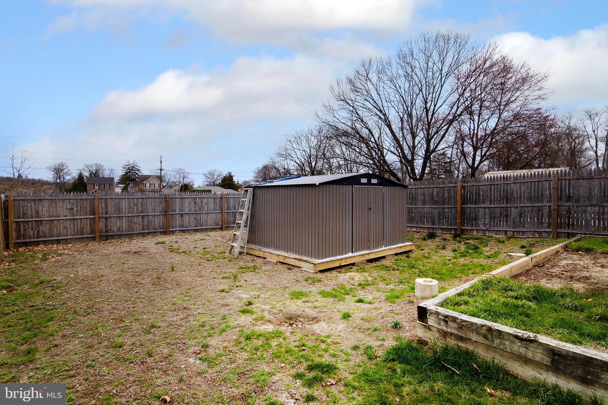 211 Chestnut Street Glendora, NJ 08029 - Photo 32 of 34 a view of a backyard