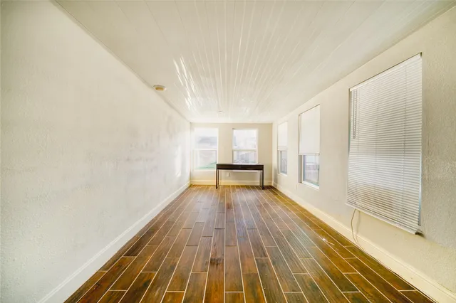 $353,000 | 4913 West 43rd Street, Houston, TX 77092