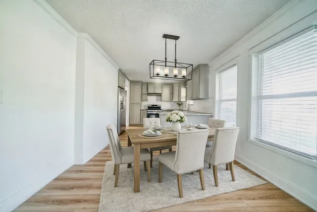 $353,000 | 4913 West 43rd Street, Houston, TX 77092