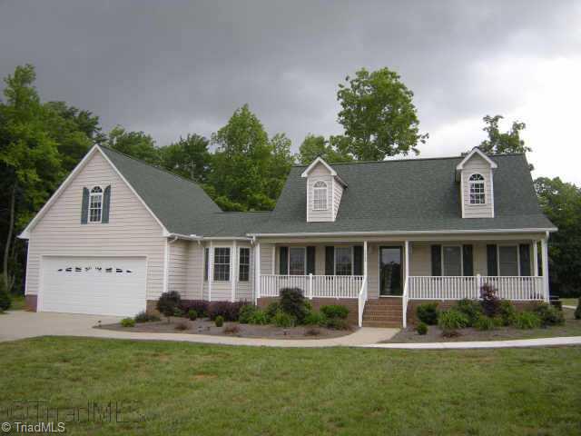 5462 Racine Road Randleman, NC 27317 - Photo 1 of 8 Exterior Front.