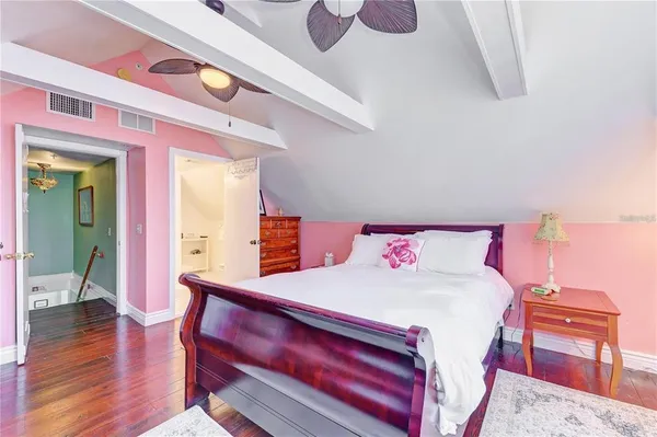 $995,000 | 304 15th Street West, Bradenton, FL 34205