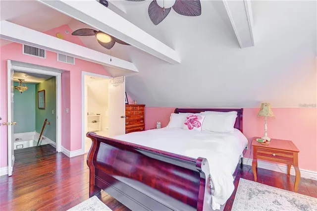 $995,000 | 304 15th Street West, Bradenton, FL 34205