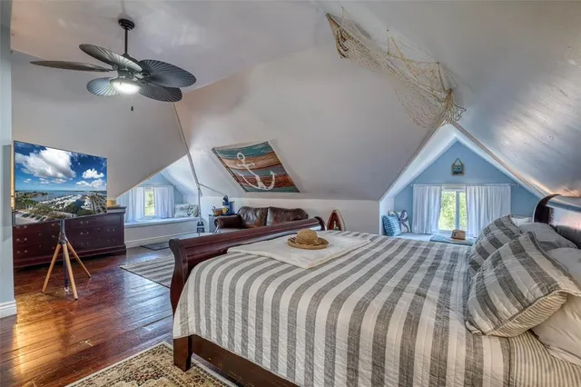 $995,000 | 304 15th Street West, Bradenton, FL 34205