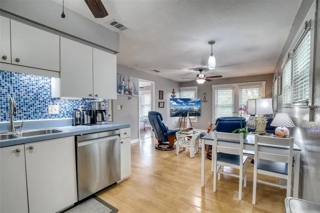 $995,000 | 304 15th Street West, Bradenton, FL 34205